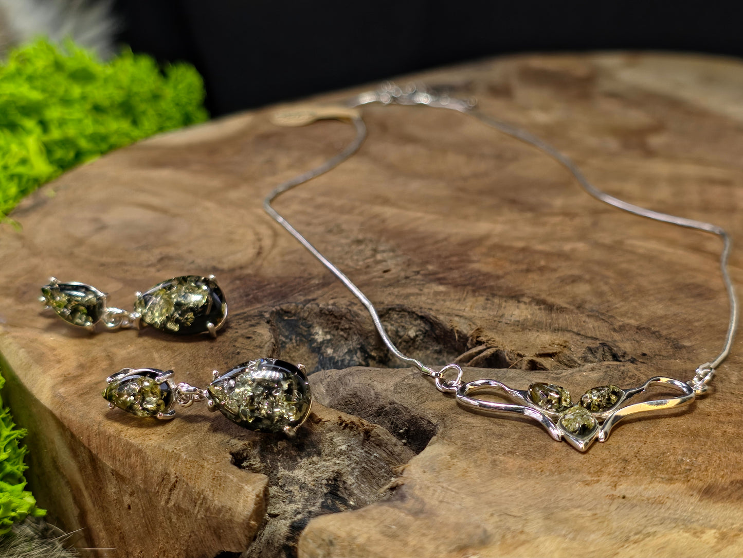 Handgemaakte sieradenset van 925 sterling zilver met Baltische amber – ketting en oorbellen